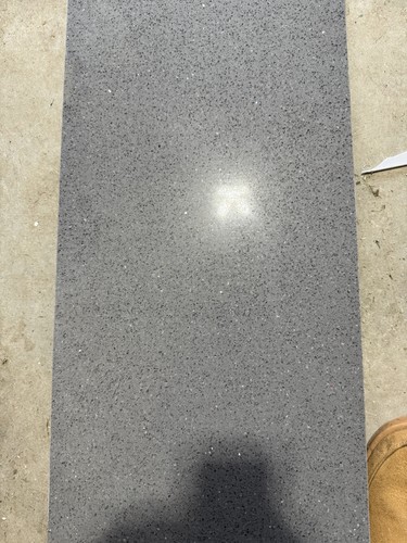 Grey quartz tiles - grey, 300x600x12mm